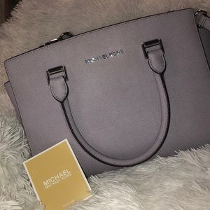 Michael Kors Bags - Authentic Michael Kors purse Michael Kors Bags - Authentic Michael Kors purse